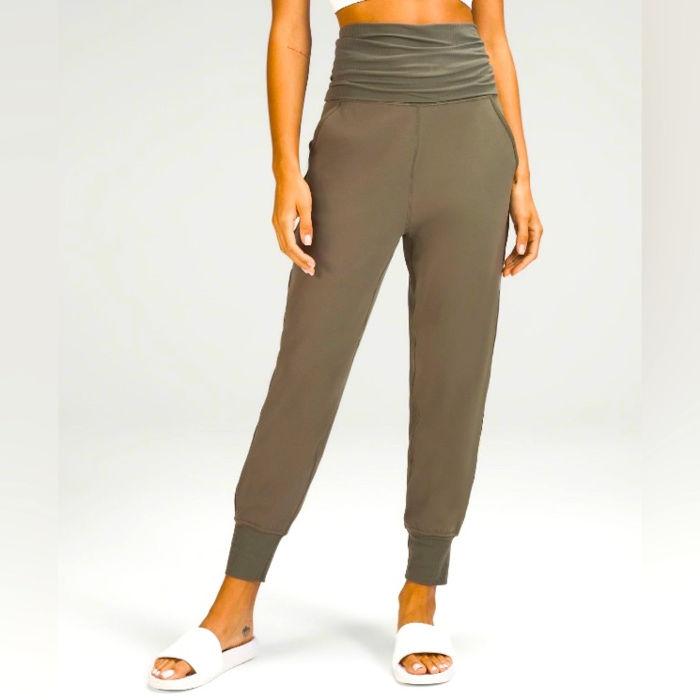 Lululemon joggers